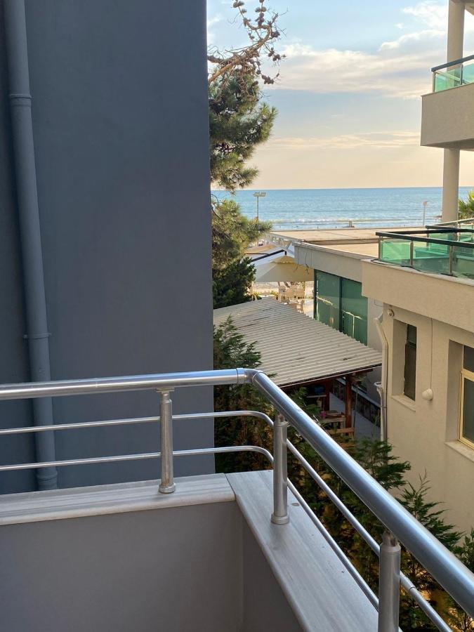 Rumar Hotel Durrës Eksteriør billede