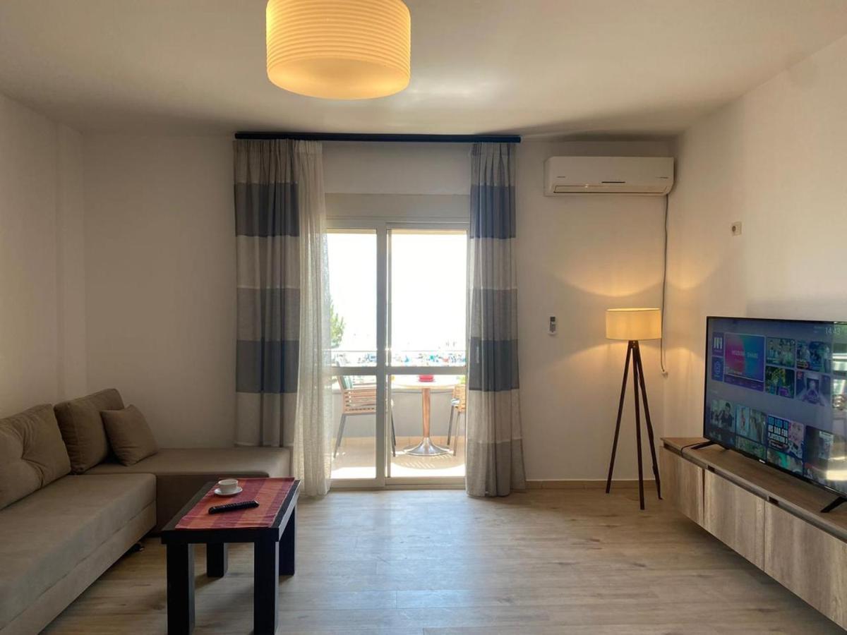 Rumar Hotel Durrës Eksteriør billede